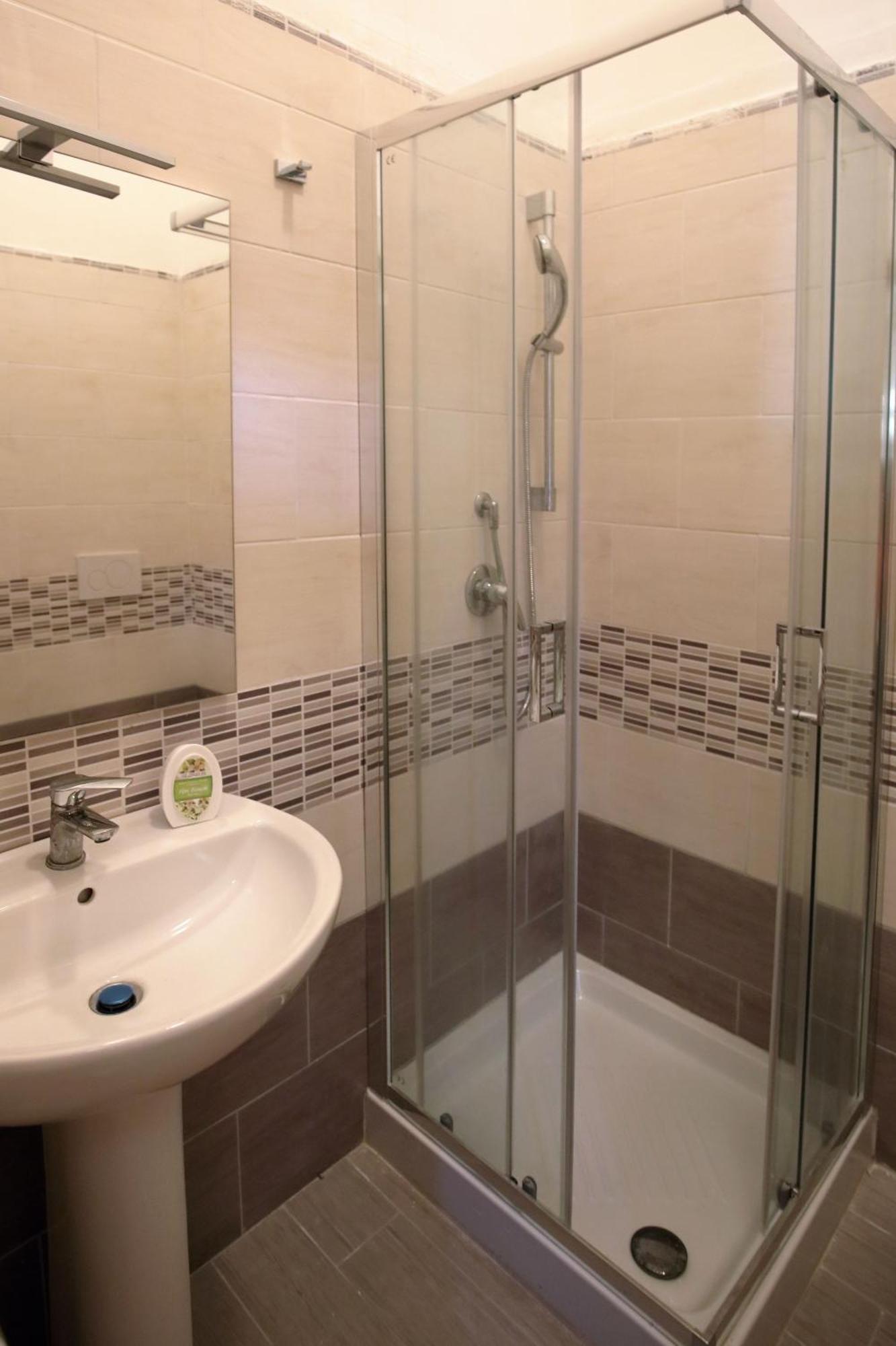 Hotel Della Piazza Піццо Екстер'єр фото