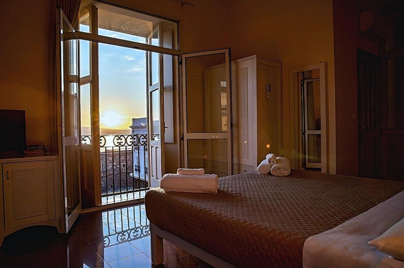 Hotel Della Piazza Піццо Екстер'єр фото